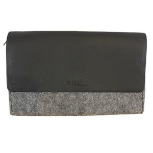 La Prairie Gray Felt Wool Faux Leather Travel Cosmetics Clutch Bag